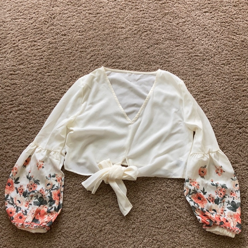 Shein long sleeved floral crop top size S